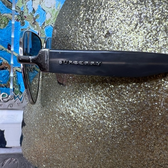 Burberry aviator, black and gray, marbled, sunglasses. - Picture 4 of 10